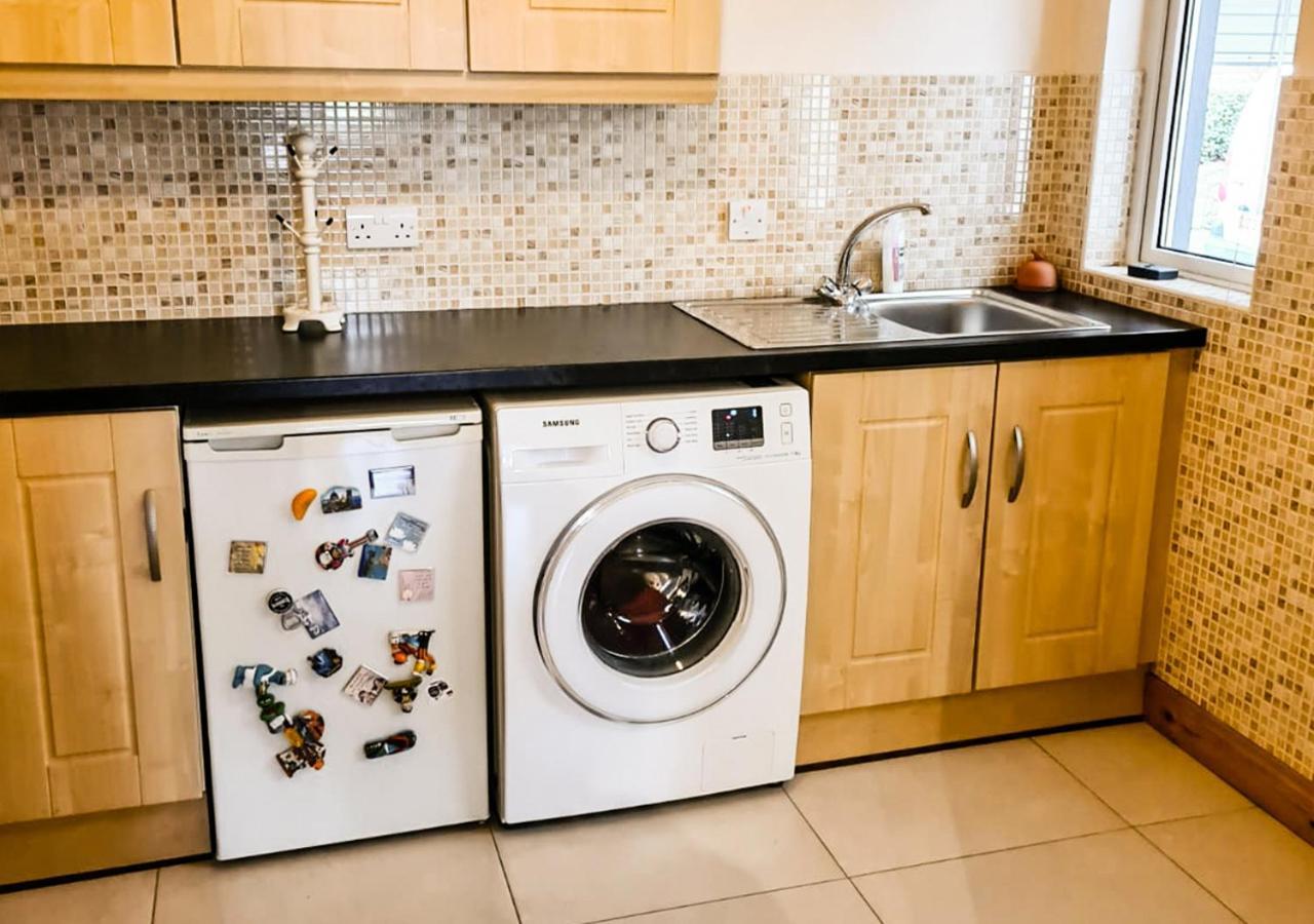 Moat Holiday Rental Lisnaskea Екстериор снимка