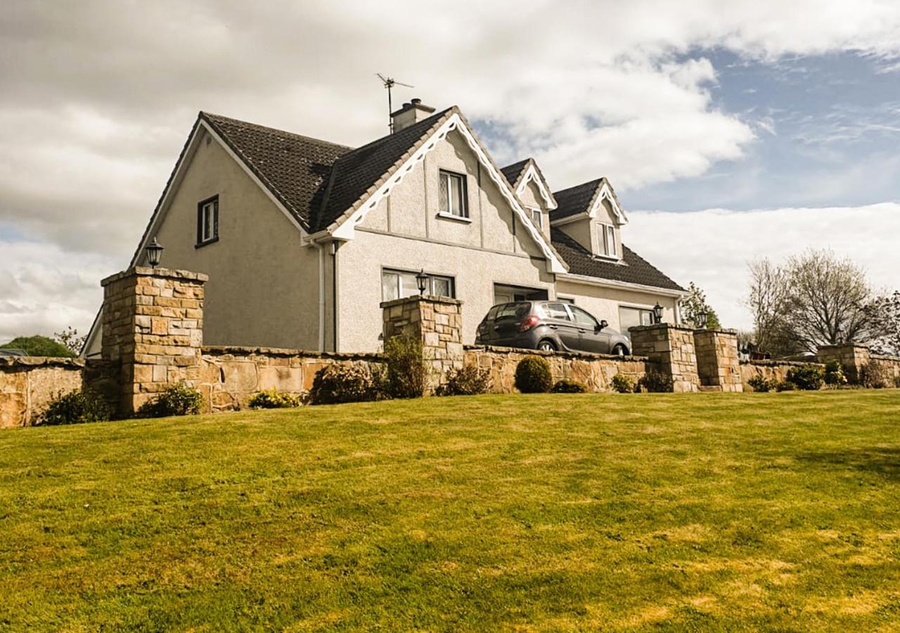 Moat Holiday Rental Lisnaskea Екстериор снимка