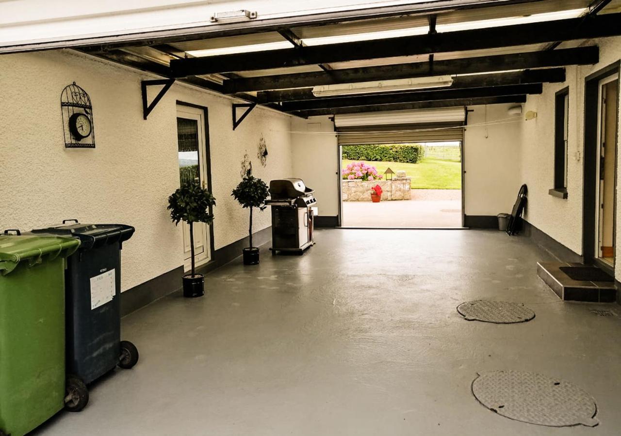 Moat Holiday Rental Lisnaskea Екстериор снимка